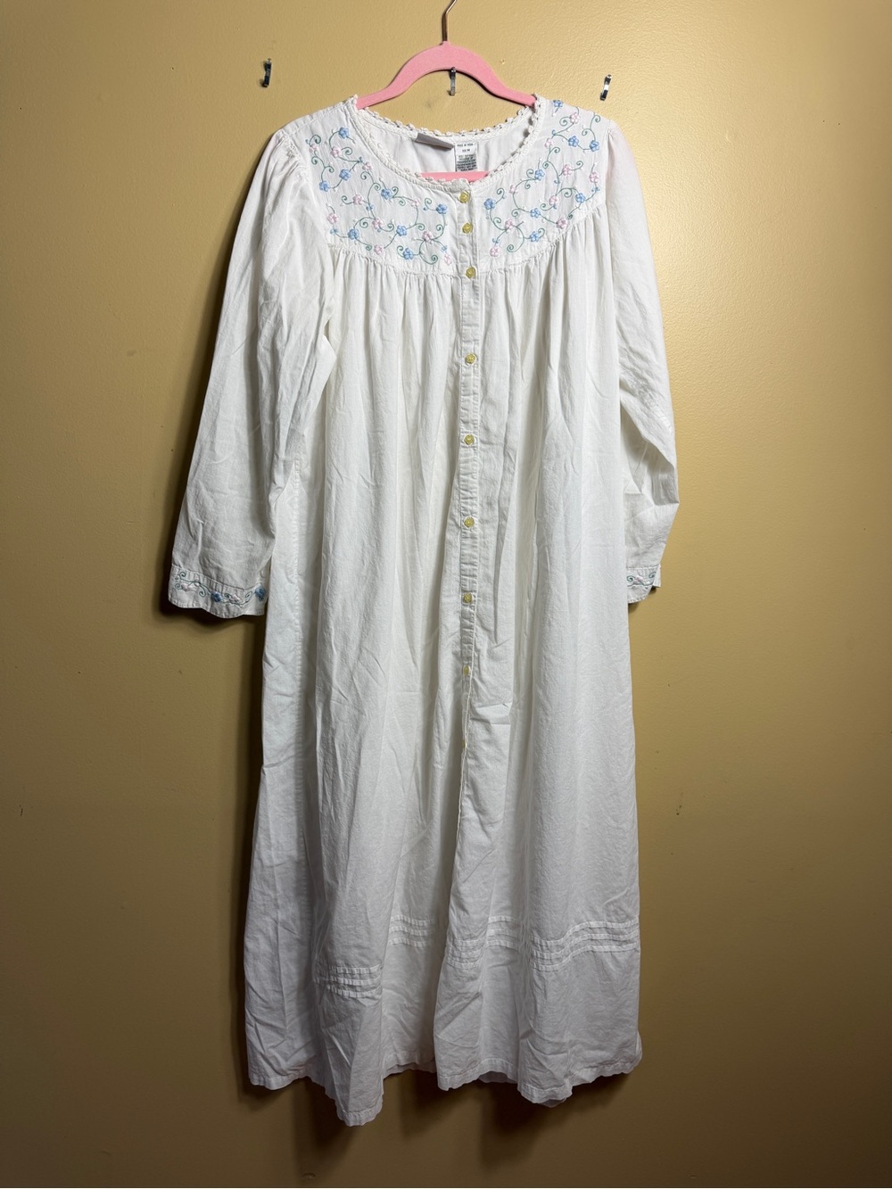 YoVTG Smithsonian Institution White 100% Cotton Embroidered Nightgown Maxi M